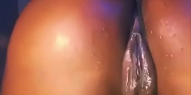 dildo,masturbation,pussy,sex,solo,squirt,toys